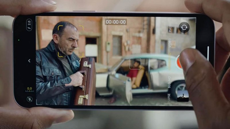 T&iacute;nh năng ổn định video 4K cho cả camera trước v&agrave; sau