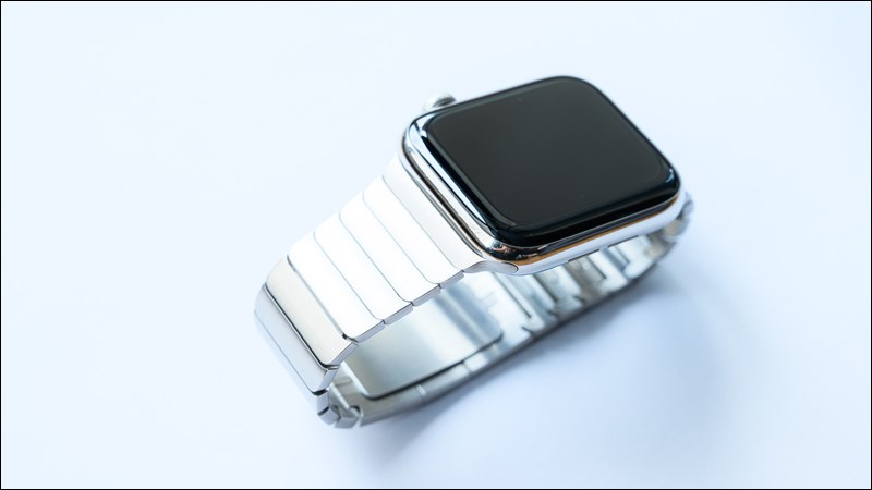 L&agrave; d&acirc;y đeo đắt tiền nhất của Apple