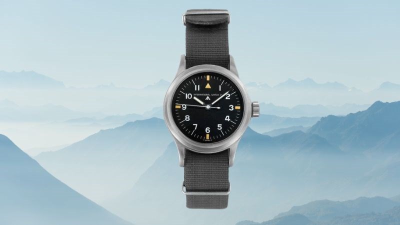 IWC Pilot Mark 11 ra đời để đ&aacute;p ứng y&ecirc;u cầu Ho&agrave;ng gia Anh