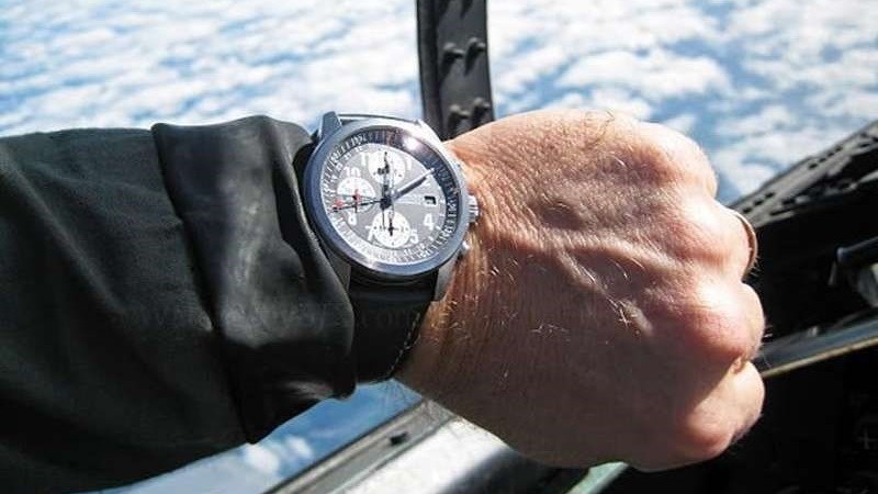 Flyback Chronograph l&agrave; t&iacute;nh năng bấm giờ tr&ecirc;n đồng hồ Pilot