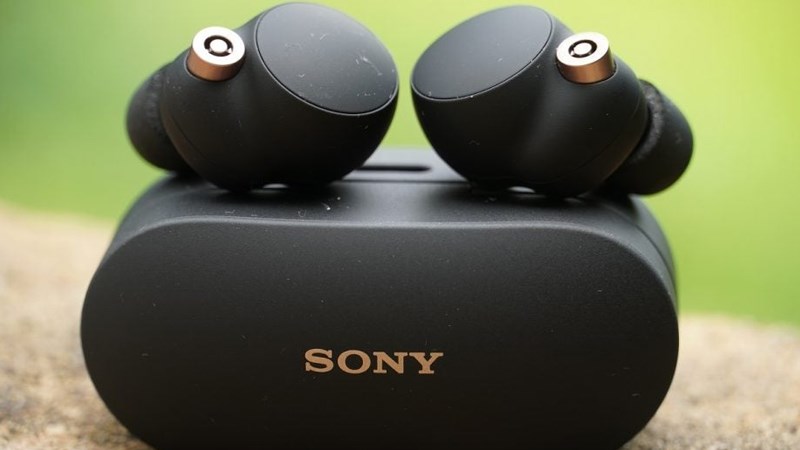 Gi&aacute; cả của tai nghe c&ograve;n phụ thuộc v&agrave;o cấu tạo