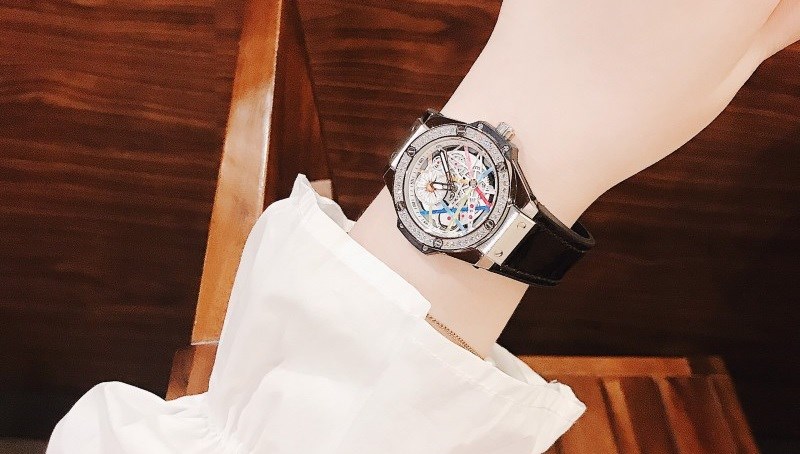 Đồng hồ Hanboro l&agrave; sự lựa chọn đ&uacute;ng đắn với gi&aacute; th&agrave;nh phải chăng