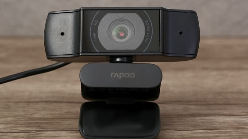 Webcam 720P được d&ugrave;ng để truyền c&aacute;c h&igrave;nh ảnh đến trung t&acirc;m kiểm so&aacute;t từ xa