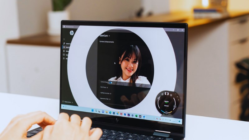 GlamCam với t&iacute;nh năng l&agrave;m đẹp