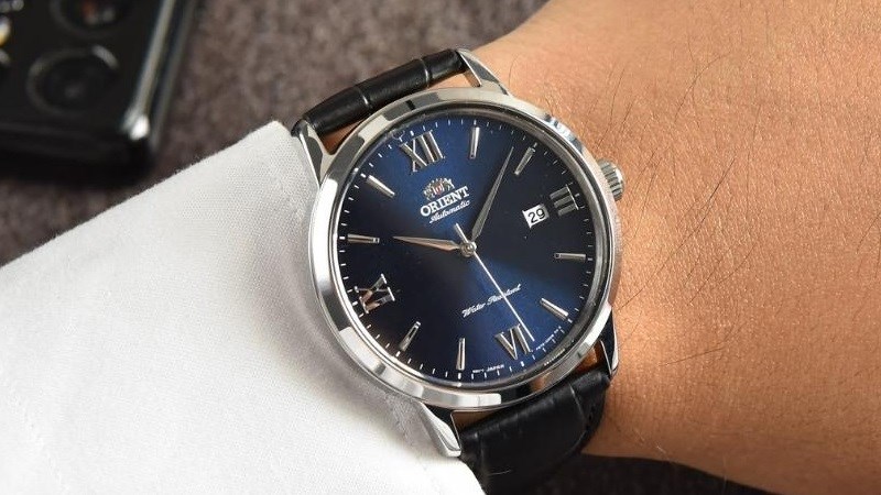 Hao mòn bánh răng nếu không vệ sinh đồng hồ