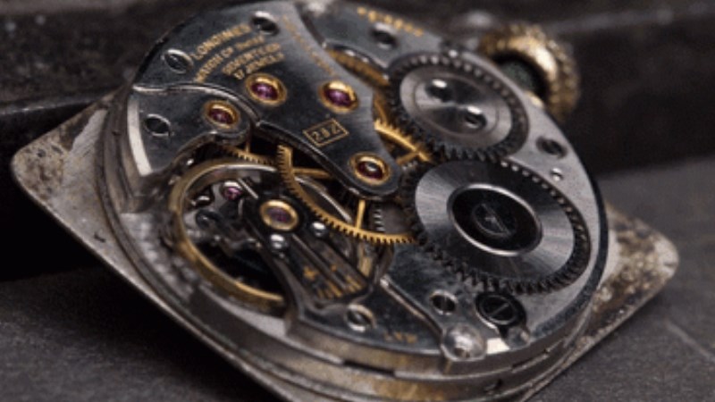 Hoạt động dựa tr&ecirc;n việc l&ecirc;n v&agrave; trữ d&acirc;y c&oacute;t 