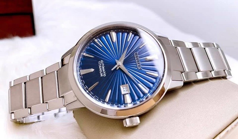 D&acirc;y đeo titanium kế thừa nhiều ưu điểm nổi trội