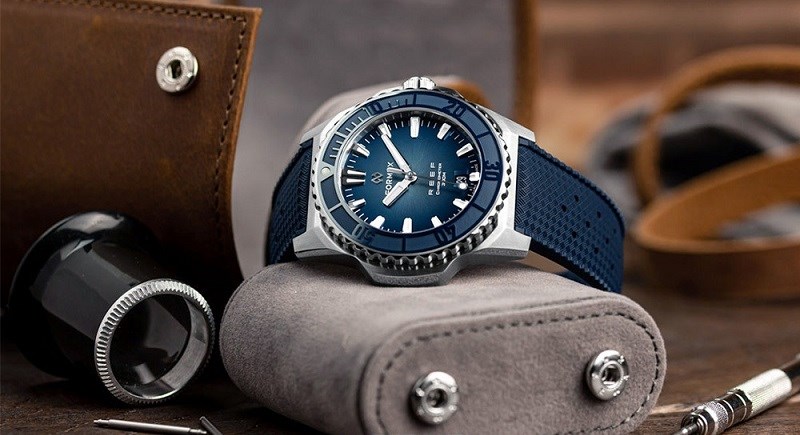 D&acirc;y cao su c&oacute; độ đ&agrave;n hồi tốt, kh&ocirc;ng thấm nước