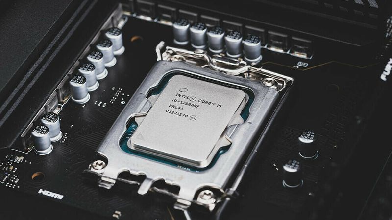 Trang bị tiến tr&igrave;nh sản xuất 10nm Enhanced SuperFin với nhiều cải tiến 