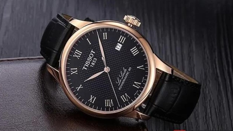 Chất liệu bền bỉ bảo vệ đồng hồ khỏi hư hại