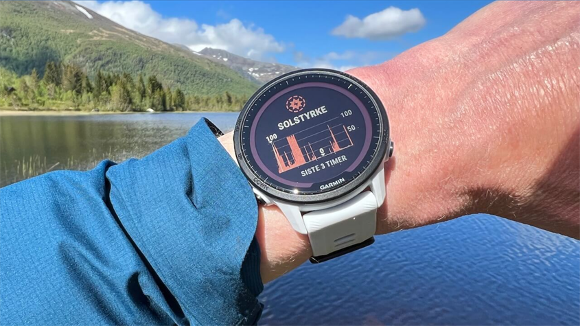 Một số loại đồng hồ Garmin được c&agrave;i đặt nhiều t&iacute;nh năng vượt trội cũng như thiết kế ấn tượng, độc đ&aacute;o