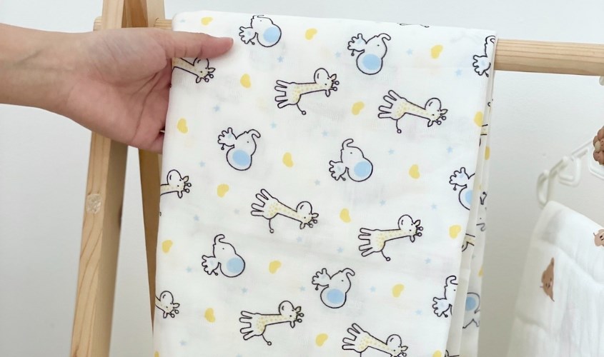 Khăn tắm cotton Bessla 2 lớp 90x100 cm - Hình thú