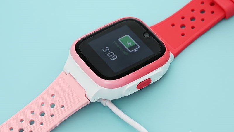 Đồng hồ được trang bị Nano SIM dễ dàng liên lạc Đồng hồ được trang bị Nano SIM dễ dàng liên lạc