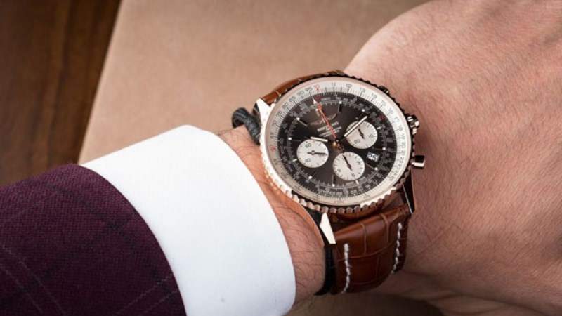 Mạnh mẽ, sang trọng với vỏ ngo&agrave;i to lớn