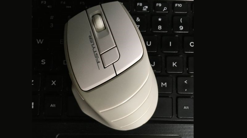 Chuột A4Tech c&oacute; thiết kế vừa tay