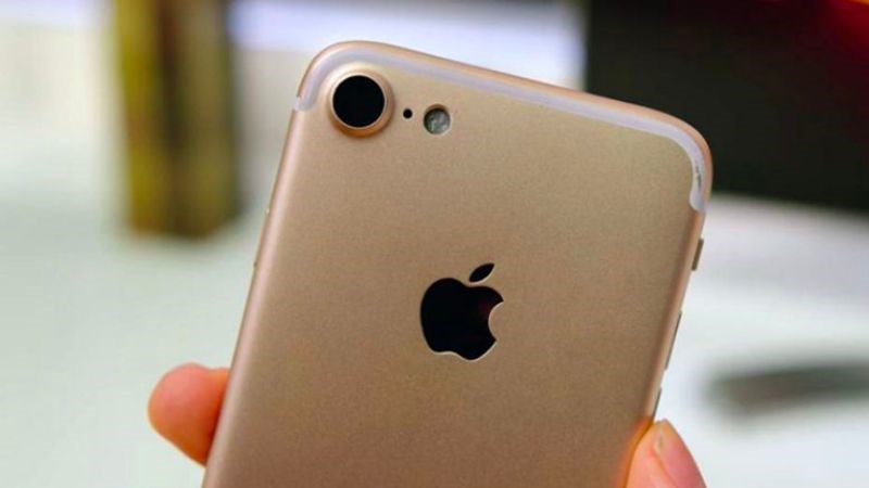 iPhone 7 v&agrave;ng đồng