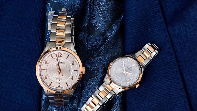 Chiếc đồng hồ sử dụng chất liệu cao cấp kết hợp với tay nghề thủ c&ocirc;ng tinh tế