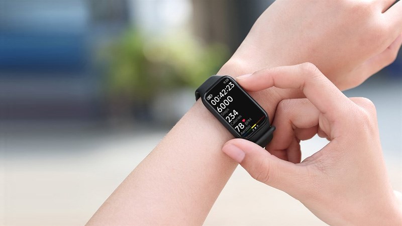 Xiaomi Redmi Band 2 thiết kế nhỏ gọn, dễ sử dụng