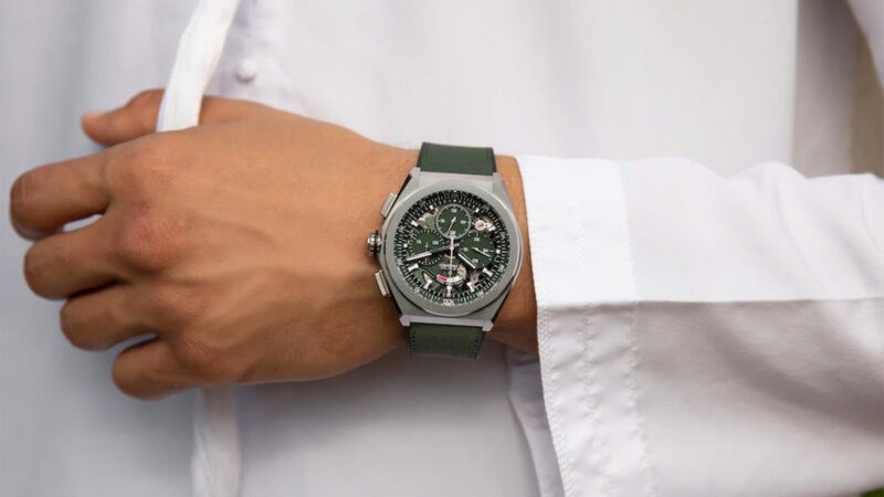 ZENITH DEFY El PRIMERO 21 với thiết kế lộ m&aacute;y cơ ấn tượng