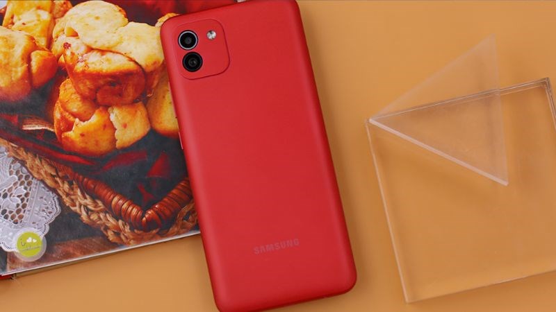 Samsung Galaxy A03 sỡ hữu thiết kế trẻ trung, năng động Samsung Galaxy A03 sỡ hữu thiết kế trẻ trung, năng động