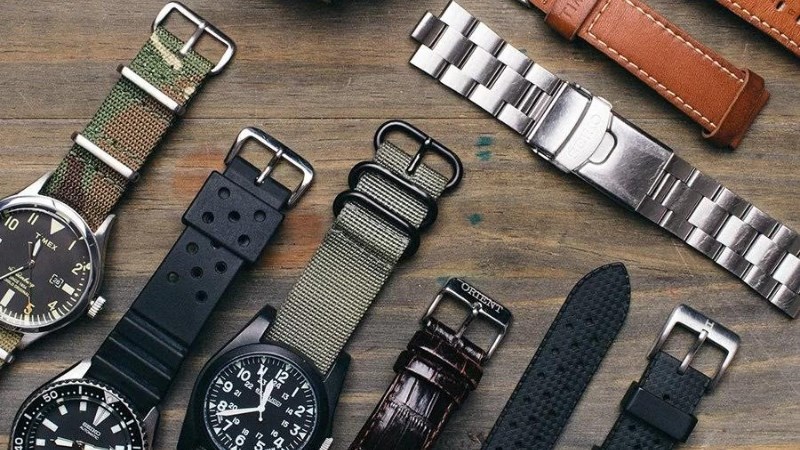 Thay nhiều loại d&acirc;y để t&igrave;m ra chất liệu ph&ugrave; hợp với bản th&acirc;n