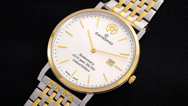 Đồng hồ của Cự Giải phải đơn giản, nhẹ nh&agrave;ng nhưng vẫn sang trọng