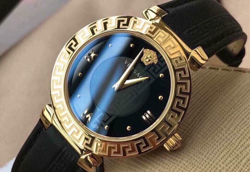 Đồng hồ Versace mang phong cách hoàng gia Đồng hồ Versace mang phong cách hoàng gia