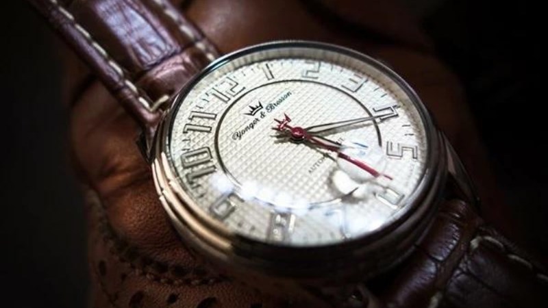 Thương hiệu đồng hồ sử dụng bộ m&aacute;y Automatic