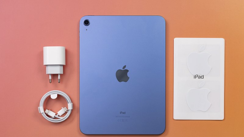 Vi&ecirc;n pin n&agrave;y cho người d&ugrave;ng sử dụng m&aacute;y trong 10 giờ đồng hồ