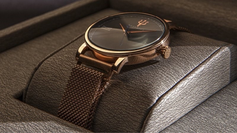 Đồng hồ Posedius được gia c&ocirc;ng cẩn thận trong từng kh&acirc;u sản xuất 