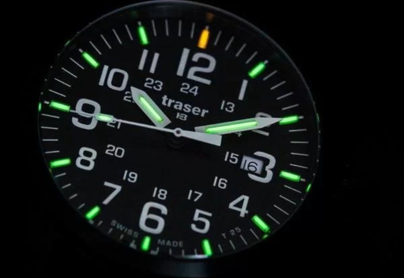 Super LumiNova được đ&aacute;nh gi&aacute; l&agrave; c&oacute; khả năng ph&aacute;t quang l&acirc;u v&agrave; mạnh