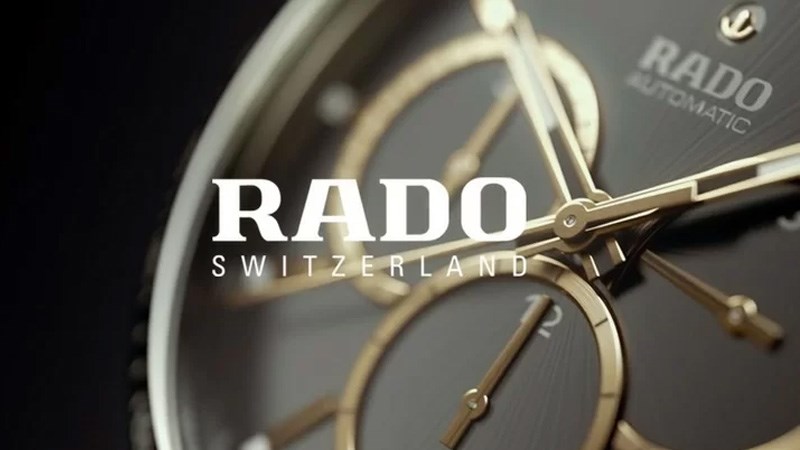 Rado đ&atilde; bỏ đi biểu tượng mỏ neo tr&ecirc;n logo của m&igrave;nh v&agrave; chỉ giữ nguy&ecirc;n t&ecirc;n thương hiệu đơn giản