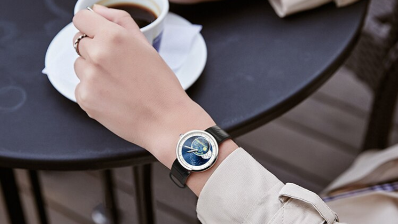 Đồng hồ nữ Agelocer được chạm khắc tinh xảo