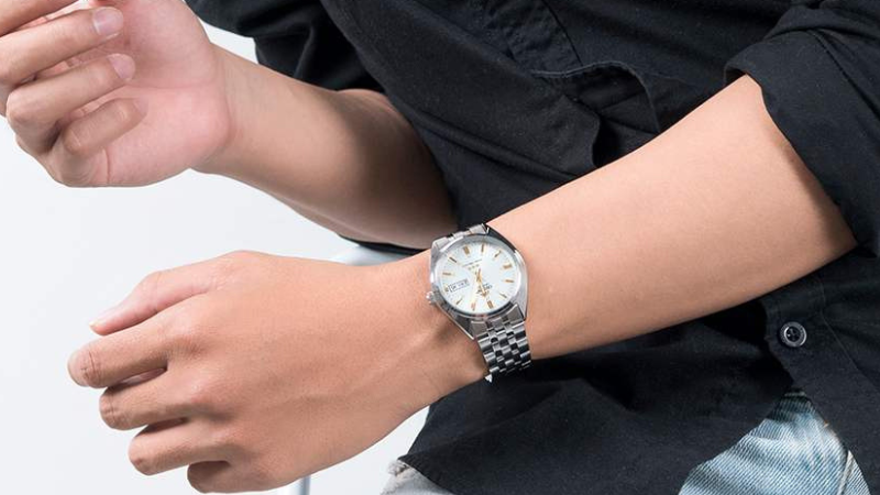 Được l&agrave;m từ kim loại bền bỉ