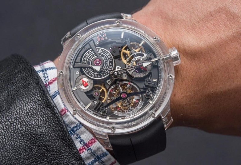 Thiết kê tinh xảo với các linh kiện bên trong được sắp xếp hài hòa và tỉ mỉ Thiết kế tinh xảo với các linh kiện bên trong được sắp xếp hài hòa và tỉ mỉ