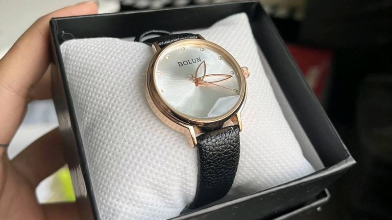 Đồng hồ Bolun d&acirc;y da