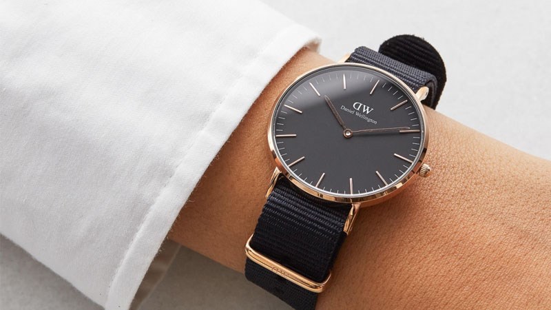 Đồng hồ Daniel Wellington- Nhẹ nh&agrave;ng, tinh tế