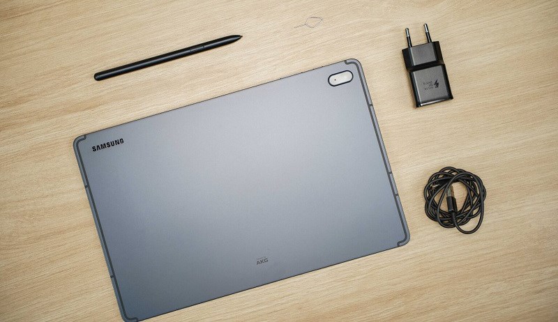 Mức giá bán của Galaxy Tab S8 Ultra và Galaxy Tab S7 FE