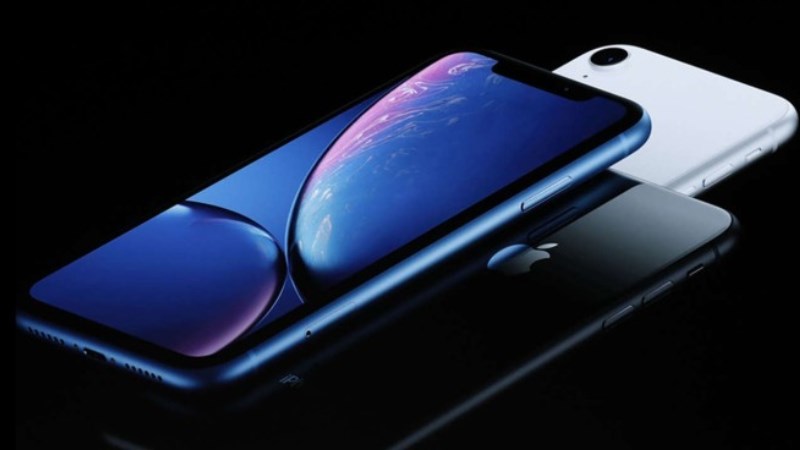 iPhone 11 v&agrave; XR đều c&oacute; m&agrave;n h&igrave;nh IPS LCD k&iacute;ch thước 6.1 inch