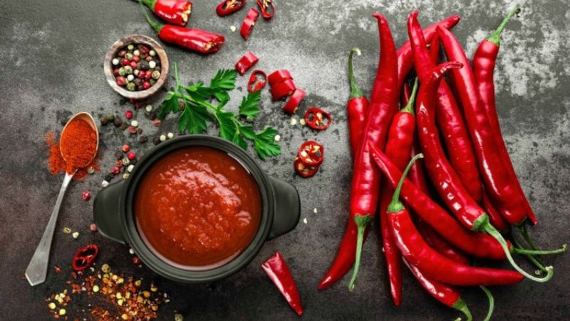 Bạn nên tránh ăn những thực phẩm cay nóng sau khi nhổ răng