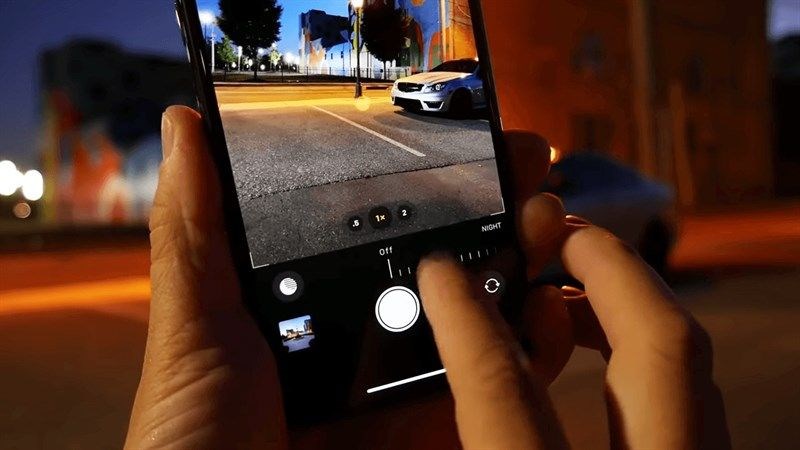 Dải t&acirc;̀n nhạy sáng mở r&ocirc;̣ng cho ch&ecirc;́ đ&ocirc;̣ chụp đ&ecirc;m hoạt đ&ocirc;̣ng hi&ecirc;̣u quả hơn