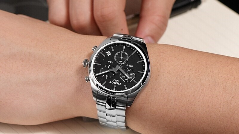 Ấn tượng với mặt số sở hữu sắc đen mạnh mẽ, đậm chất phái mạnh Ấn tượng với mặt số sở hữu sắc đen mạnh mẽ, đậm chất phái mạnh