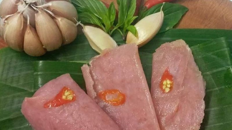 Nem chua có thể chứa vi khuẩn gây ngộ độc thực phẩm Nem chua có thể chứa vi khuẩn gây ngộ độc thực phẩm