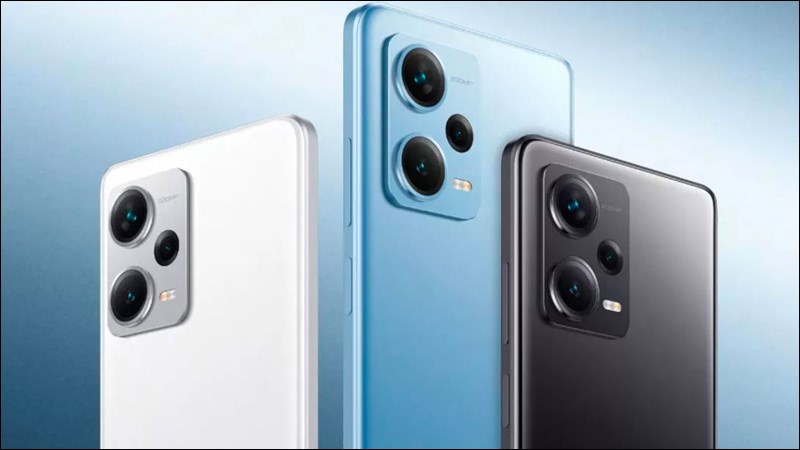 Trang bị vi&ecirc;n pin 5000mAh v&agrave; hỗ trợ c&ocirc;ng nghệ sạc nhanh 67W