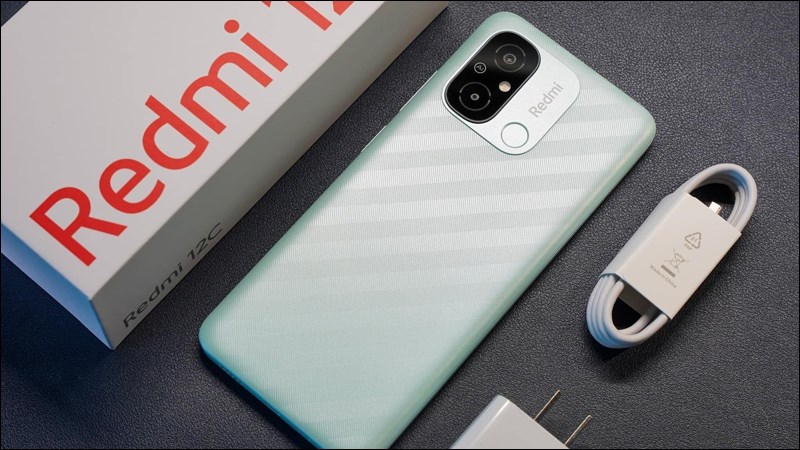 Điện thoại n&agrave;y sẽ c&oacute; gi&aacute; tương tự như phi&ecirc;n bản tiền nhiệm của n&oacute;