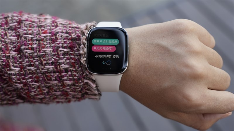 Khung viền được l&agrave;m từ hợp kim nh&ocirc;m c&oacute; độ bền cao