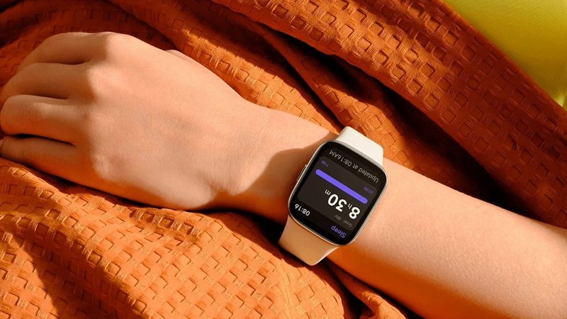 D&acirc;y đeo được trang bị kiểu kh&oacute;a đinh v&ocirc; c&ugrave;ng thẩm mỹ 