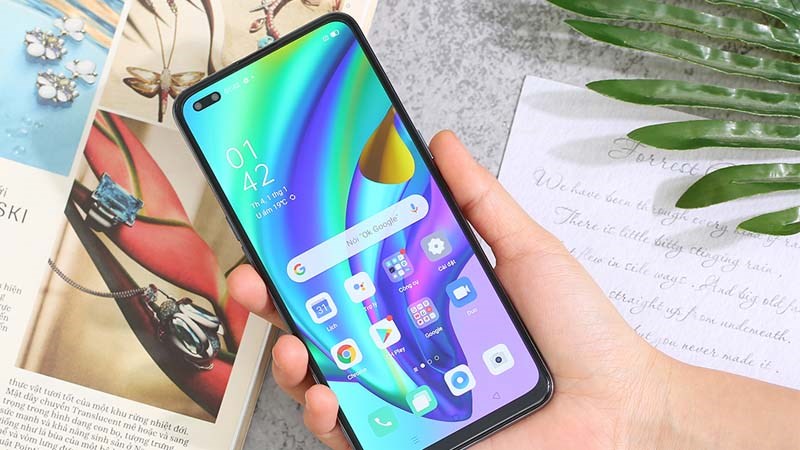 Màn hình AMOLED hiển thị chân thực