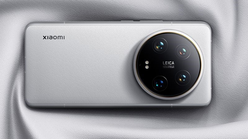 Xiaomi 14 Ultra với cụm camera hình tròn khác biệt