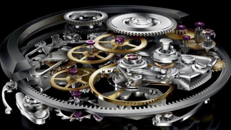 Hoạt động bằng năng lượng dây cót mà không cần phải dùng đến pin Bộ máy Automatic có cấu tạo khá phức tạp, đòi hỏi sự tỉ mỉ, công phu